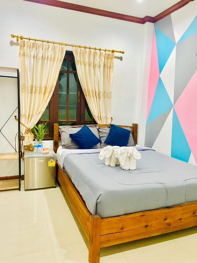 Lanta Grand House Hotel Koh Lanta Bagian luar foto