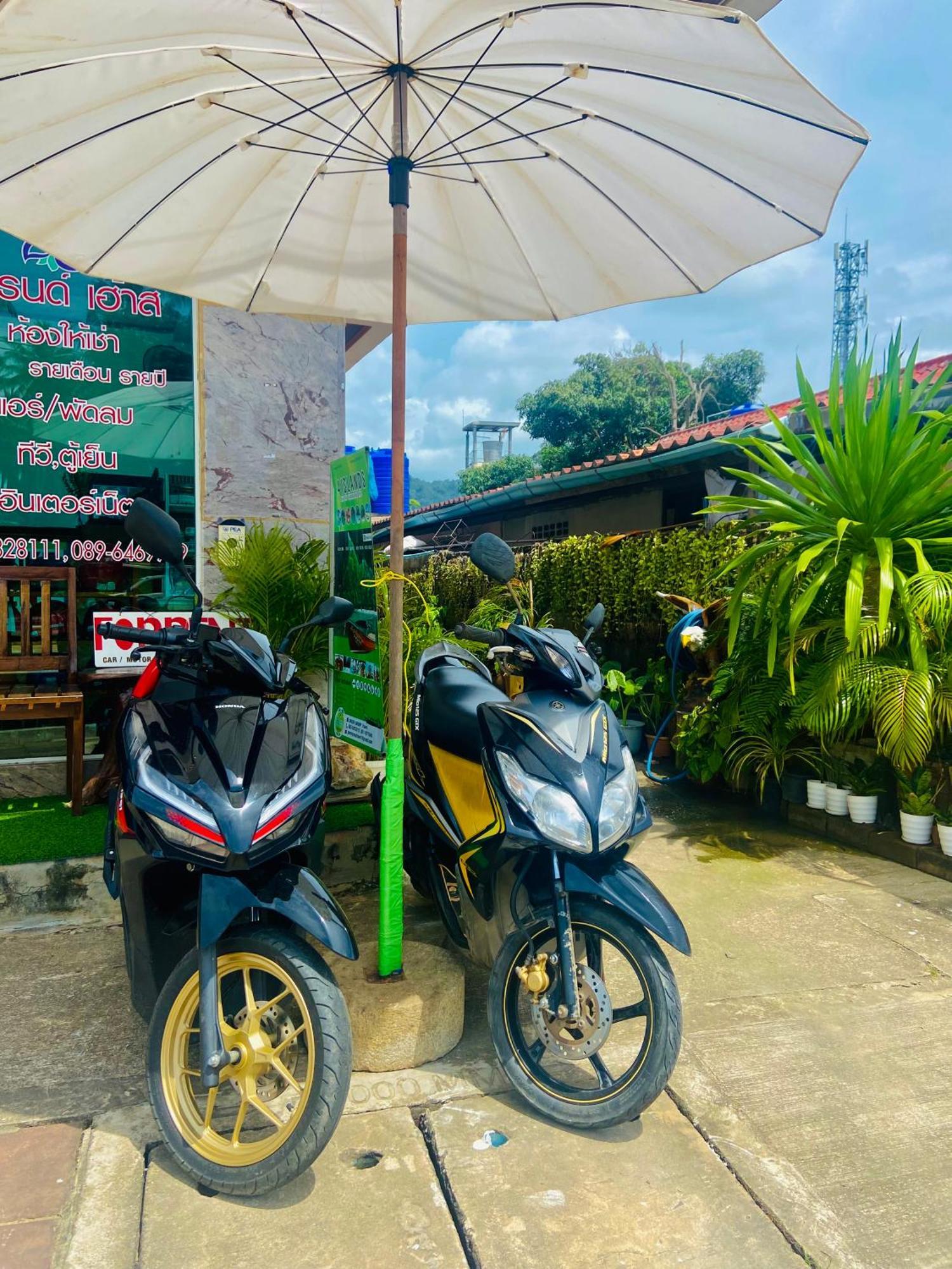 Lanta Grand House Hotel Koh Lanta Bagian luar foto