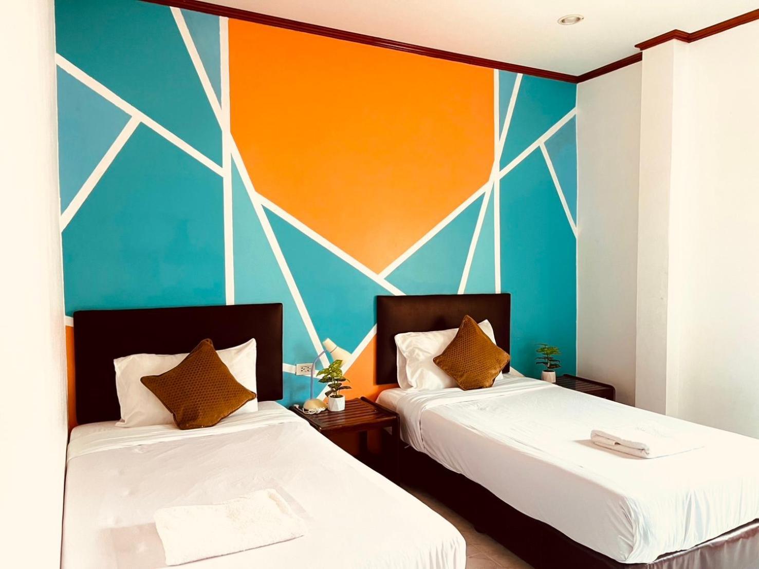 Lanta Grand House Hotel Koh Lanta Bagian luar foto