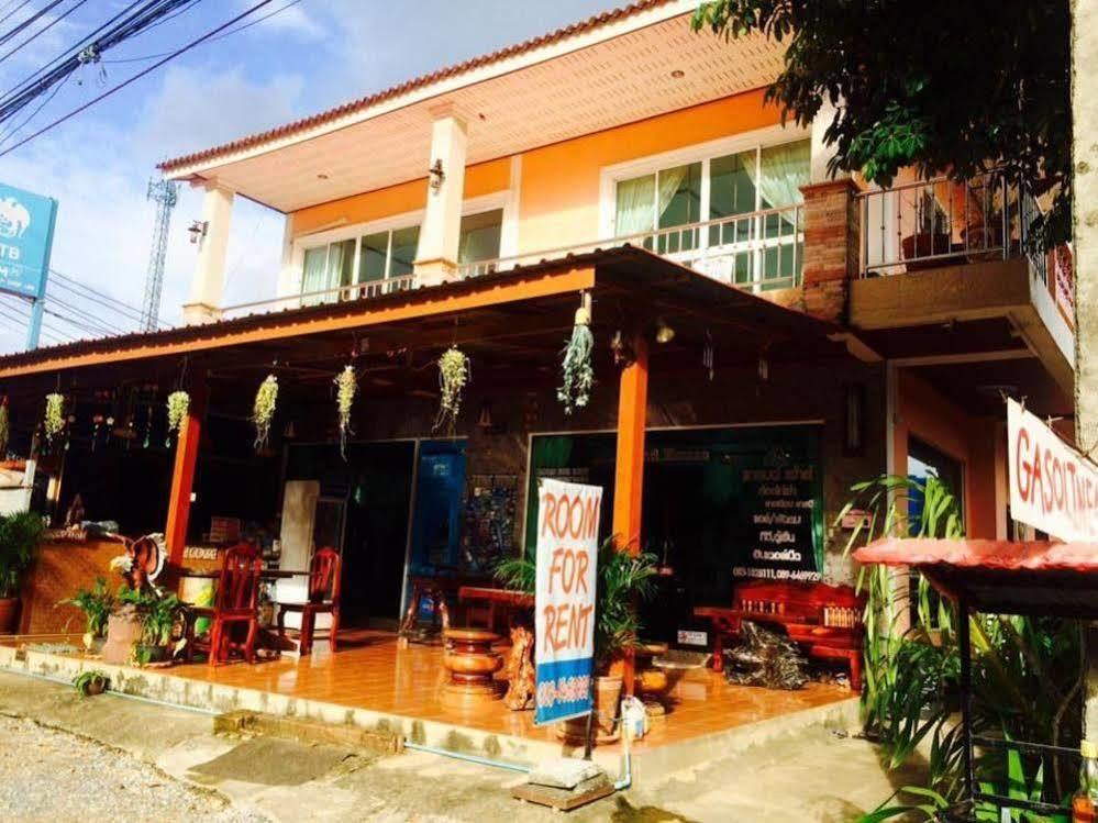 Lanta Grand House Hotel Koh Lanta Bagian luar foto