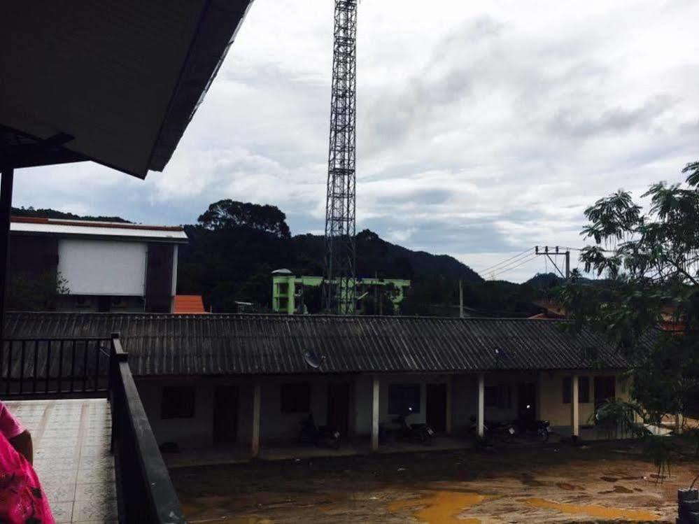 Lanta Grand House Hotel Koh Lanta Bagian luar foto