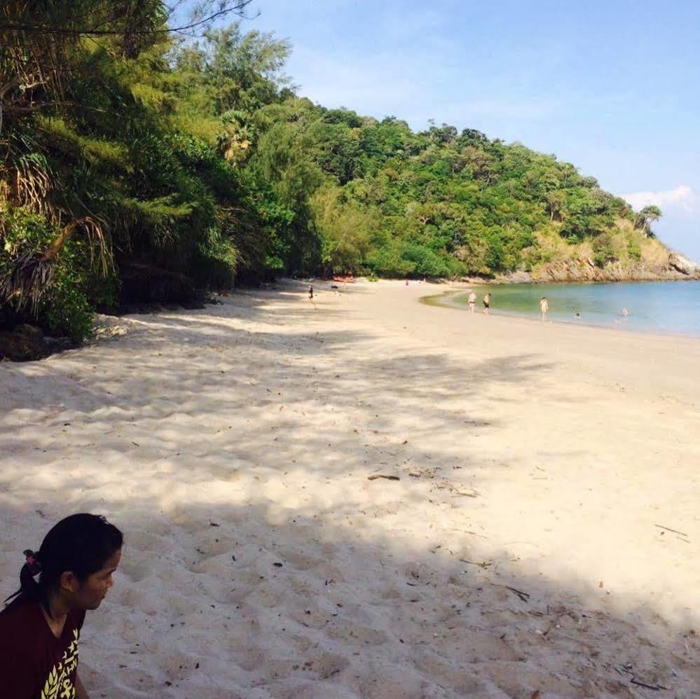 Lanta Grand House Hotel Koh Lanta Bagian luar foto
